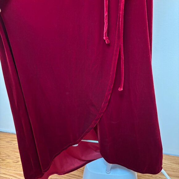 Chelsea28 RomanticBurgundy Velvet Wrap Dress Flutter Sleeve Front Slit Rope Belt - Picture 4 of 13